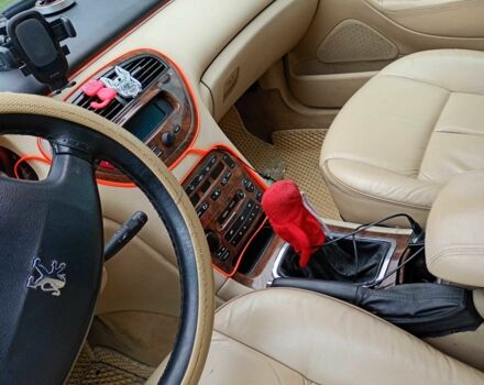 Белый Фольксваген Другая, объемом двигателя 2.2 л и пробегом 290 тыс. км за 3700 $, фото 3 на Automoto.ua