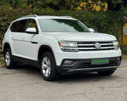 Белый Фольксваген Другая, объемом двигателя 3.6 л и пробегом 110 тыс. км за 17900 $, фото 2 на Automoto.ua