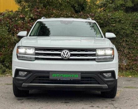 Белый Фольксваген Другая, объемом двигателя 3.6 л и пробегом 110 тыс. км за 17900 $, фото 3 на Automoto.ua