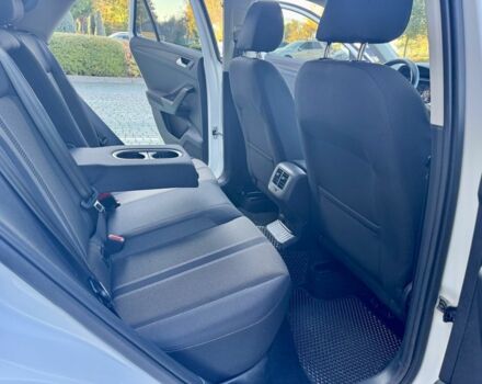 Белый Фольксваген Другая, объемом двигателя 1.5 л и пробегом 71 тыс. км за 19999 $, фото 18 на Automoto.ua