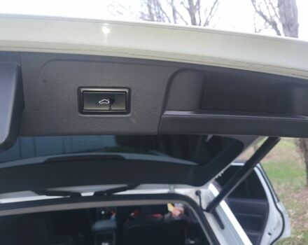 Білий Фольксваген Інша, об'ємом двигуна 3.6 л та пробігом 204 тис. км за 23000 $, фото 7 на Automoto.ua