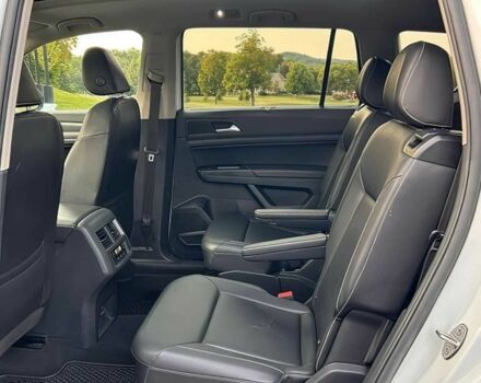 Белый Фольксваген Другая, объемом двигателя 3.6 л и пробегом 28 тыс. км за 13000 $, фото 11 на Automoto.ua