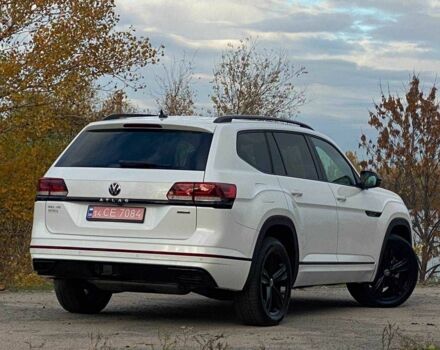 Белый Фольксваген Другая, объемом двигателя 3.6 л и пробегом 105 тыс. км за 30999 $, фото 3 на Automoto.ua