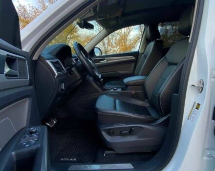 Белый Фольксваген Другая, объемом двигателя 3.6 л и пробегом 105 тыс. км за 30999 $, фото 14 на Automoto.ua