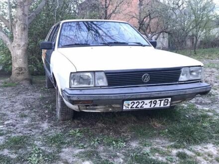 Фольксваген Інша 1986 у Львові на Automoto.ua Білий Фольксваген Інша, об'ємом двигуна 1.8 л та пробігом 300 тис. км за 450 $, фото 1 на Automoto.ua