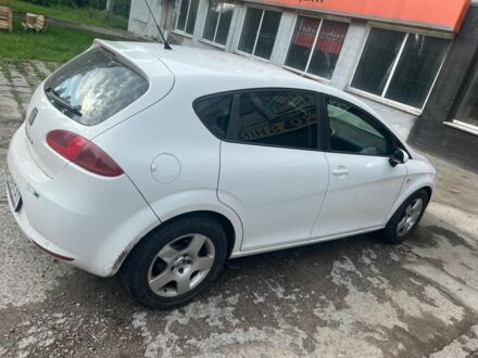Фольксваген Інша 2009 у Конотопе на Automoto.ua Білий Фольксваген Інша, об'ємом двигуна 1.4 л та пробігом 150 тис. км за 3200 $, фото 1 на Automoto.ua