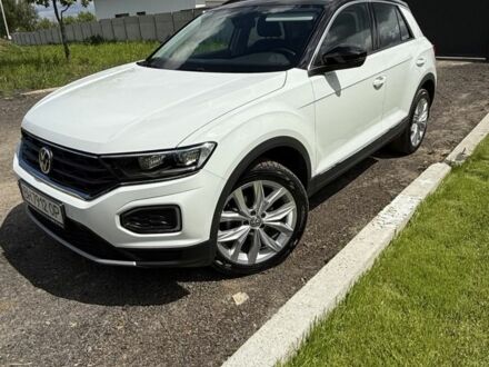Фольксваген Інша 2021 у Чернігові на Automoto.ua Білий Фольксваген Інша, об'ємом двигуна 1.5 л та пробігом 22 тис. км за 27300 $, фото 1 на Automoto.ua