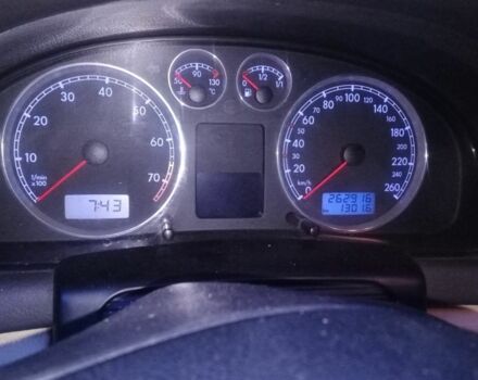 Чорний Фольксваген Інша, об'ємом двигуна 2.3 л та пробігом 111 тис. км за 1400 $, фото 4 на Automoto.ua