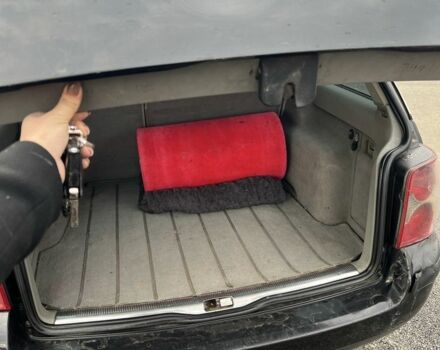 Чорний Фольксваген Інша, об'ємом двигуна 1.9 л та пробігом 347 тис. км за 1600 $, фото 4 на Automoto.ua