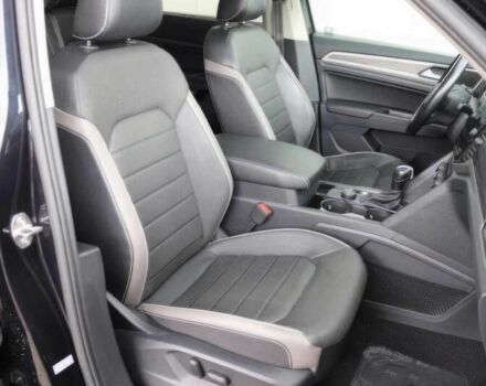 Чорний Фольксваген Інша, об'ємом двигуна 3.6 л та пробігом 29 тис. км за 13700 $, фото 6 на Automoto.ua