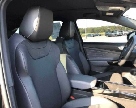 Чорний Фольксваген Інша, об'ємом двигуна 0 л та пробігом 27 тис. км за 21300 $, фото 9 на Automoto.ua