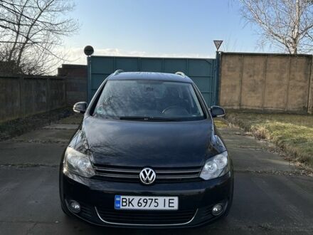 Фольксваген Інша 2012 у Березне на Automoto.ua Чорний Фольксваген Інша, об'ємом двигуна 1.6 л та пробігом 250 тис. км за 11500 $, фото 1 на Automoto.ua