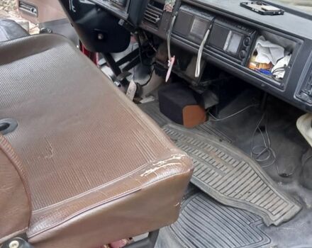 Красный Фольксваген Другая, объемом двигателя 0 л и пробегом 500 тыс. км за 2028 $, фото 2 на Automoto.ua