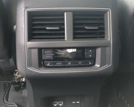 Красный Фольксваген Другая, объемом двигателя 3.6 л и пробегом 104 тыс. км за 25300 $, фото 12 на Automoto.ua