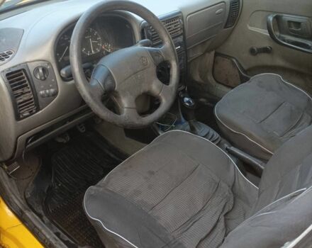 Желтый Фольксваген Другая, объемом двигателя 0 л и пробегом 277 тыс. км за 1600 $, фото 2 на Automoto.ua