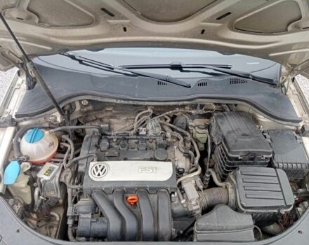 Серый Фольксваген Другая, объемом двигателя 2 л и пробегом 217 тыс. км за 6100 $, фото 4 на Automoto.ua