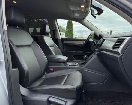 Сірий Фольксваген Інша, об'ємом двигуна 3.6 л та пробігом 129 тис. км за 21500 $, фото 22 на Automoto.ua