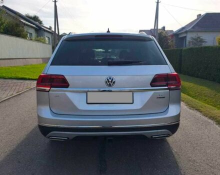 Серый Фольксваген Другая, объемом двигателя 3.6 л и пробегом 98 тыс. км за 18000 $, фото 1 на Automoto.ua