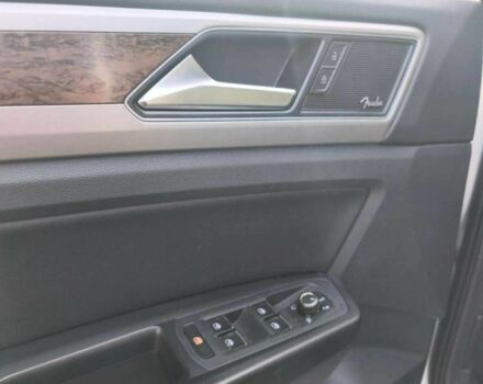 Серый Фольксваген Другая, объемом двигателя 3.6 л и пробегом 98 тыс. км за 18000 $, фото 11 на Automoto.ua