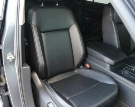 Сірий Фольксваген Інша, об'ємом двигуна 3.6 л та пробігом 34 тис. км за 8000 $, фото 10 на Automoto.ua