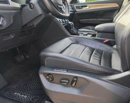 Серый Фольксваген Другая, объемом двигателя 3.6 л и пробегом 98 тыс. км за 18000 $, фото 12 на Automoto.ua