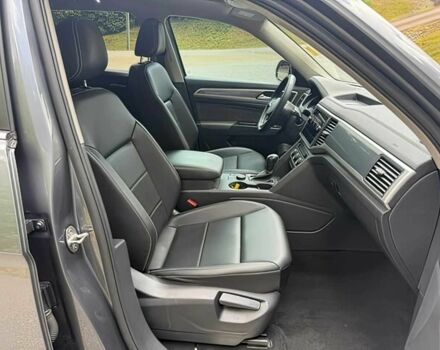 Серый Фольксваген Другая, объемом двигателя 3.6 л и пробегом 11 тыс. км за 14000 $, фото 11 на Automoto.ua