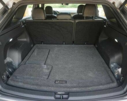 Сірий Фольксваген Інша, об'ємом двигуна 2 л та пробігом 20 тис. км за 39000 $, фото 12 на Automoto.ua