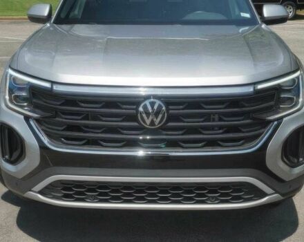 Сірий Фольксваген Інша, об'ємом двигуна 2 л та пробігом 20 тис. км за 39000 $, фото 1 на Automoto.ua