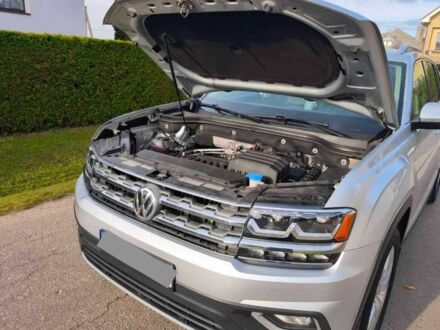 Серый Фольксваген Другая, объемом двигателя 3.6 л и пробегом 98 тыс. км за 18000 $, фото 1 на Automoto.ua