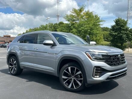 Фольксваген Інша 2024 у Тернополі на Automoto.ua Сірий Фольксваген Інша, об'ємом двигуна 2 л та пробігом 29 тис. км за 19000 $, фото 1 на Automoto.ua