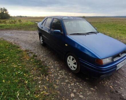 Синий Фольксваген Другая, объемом двигателя 1.6 л и пробегом 223 тыс. км за 1650 $, фото 2 на Automoto.ua