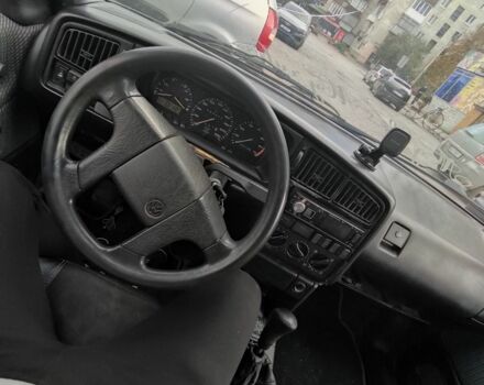 Синий Фольксваген Другая, объемом двигателя 1.8 л и пробегом 339 тыс. км за 1450 $, фото 4 на Automoto.ua