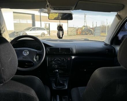 Синій Фольксваген Інша, об'ємом двигуна 1.6 л та пробігом 300 тис. км за 1450 $, фото 4 на Automoto.ua