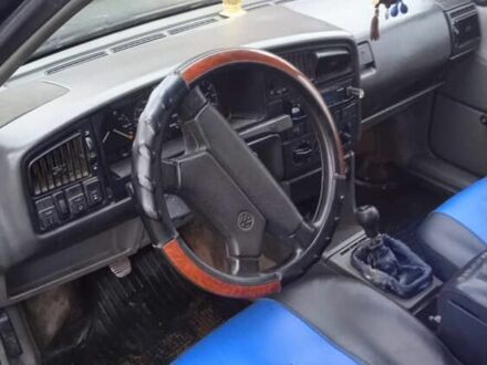 Фольксваген Інша 1989 у Самборе на Automoto.ua Синій Фольксваген Інша, об'ємом двигуна 1.8 л та пробігом 300 тис. км за 1000 $, фото 1 на Automoto.ua