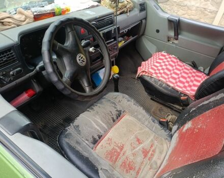 Фольксваген Другая 2001 в Павлограде на Automoto.ua Зеленый Фольксваген Другая, объемом двигателя 0 л и пробегом 100 тыс. км за 3200 $, фото 1 на Automoto.ua