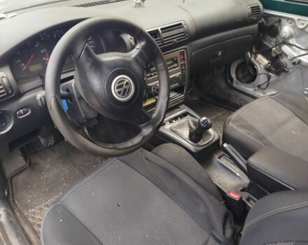 Зеленый Фольксваген Другая, объемом двигателя 1.6 л и пробегом 300 тыс. км за 500 $, фото 5 на Automoto.ua