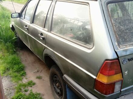 Зеленый Фольксваген Другая, объемом двигателя 1.6 л и пробегом 240 тыс. км за 476 $, фото 1 на Automoto.ua