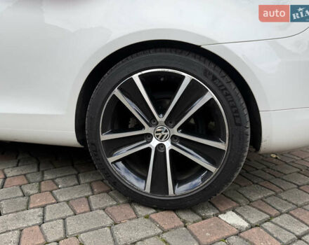 Белый Фольксваген Эос, объемом двигателя 1.39 л и пробегом 104 тыс. км за 8700 $, фото 35 на Automoto.ua