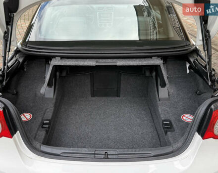 Белый Фольксваген Эос, объемом двигателя 1.39 л и пробегом 104 тыс. км за 8700 $, фото 30 на Automoto.ua