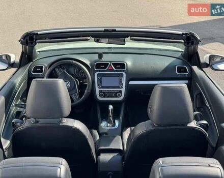 Фольксваген Еос 2011 у Борисполе на Automoto.ua Білий Фольксваген Еос, об'ємом двигуна 2 л та пробігом 198 тис. км за 7600 $, фото 4 на Automoto.ua