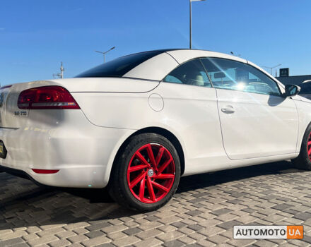 Белый Фольксваген Эос, объемом двигателя 2 л и пробегом 180 тыс. км за 9300 $, фото 6 на Automoto.ua