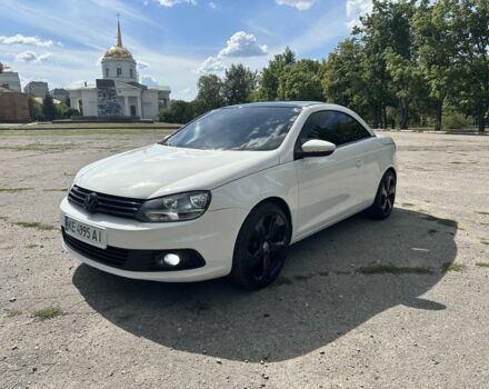 Білий Фольксваген Еос, об'ємом двигуна 2 л та пробігом 165 тис. км за 8500 $, фото 7 на Automoto.ua