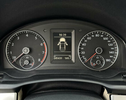 Белый Фольксваген Эос, объемом двигателя 1.98 л и пробегом 245 тыс. км за 9600 $, фото 15 на Automoto.ua