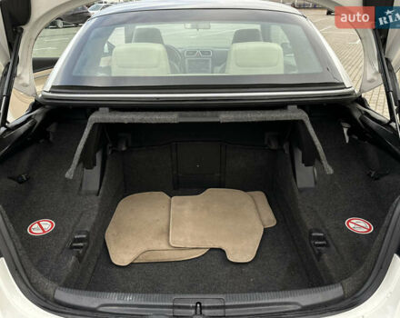 Белый Фольксваген Эос, объемом двигателя 1.98 л и пробегом 245 тыс. км за 9600 $, фото 18 на Automoto.ua