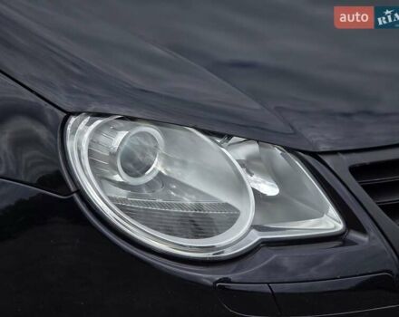 Чорний Фольксваген Еос, об'ємом двигуна 2 л та пробігом 124 тис. км за 6199 $, фото 11 на Automoto.ua