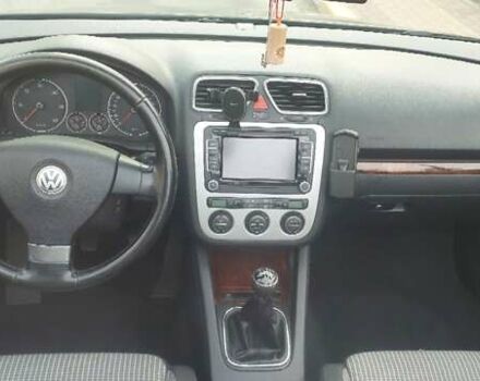 Чорний Фольксваген Еос, об'ємом двигуна 2 л та пробігом 266 тис. км за 7500 $, фото 2 на Automoto.ua