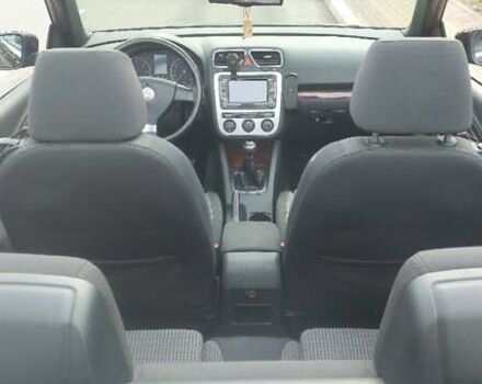 Чорний Фольксваген Еос, об'ємом двигуна 2 л та пробігом 266 тис. км за 7500 $, фото 3 на Automoto.ua