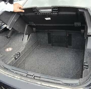 Черный Фольксваген Эос, объемом двигателя 1.4 л и пробегом 265 тыс. км за 8000 $, фото 21 на Automoto.ua