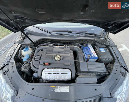 Чорний Фольксваген Еос, об'ємом двигуна 1.39 л та пробігом 209 тис. км за 7500 $, фото 27 на Automoto.ua