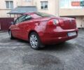 Красный Фольксваген Эос, объемом двигателя 2 л и пробегом 192 тыс. км за 5600 $, фото 18 на Automoto.ua